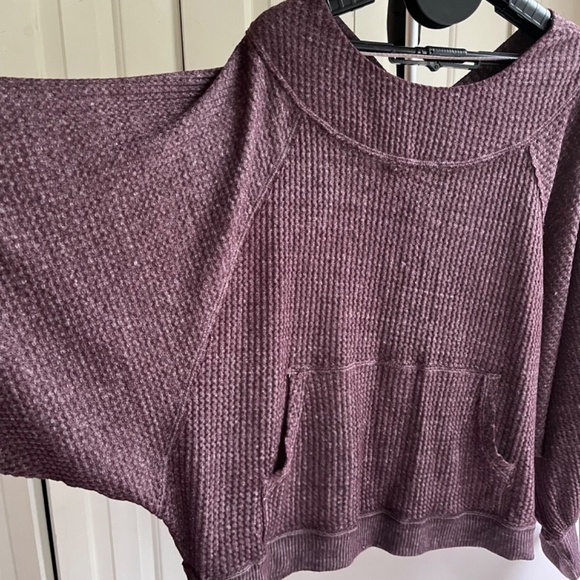 Free People Thermal Off Shoulder Blouse Washed Purple Oversized Fall, Size M - Picture 12 of 13